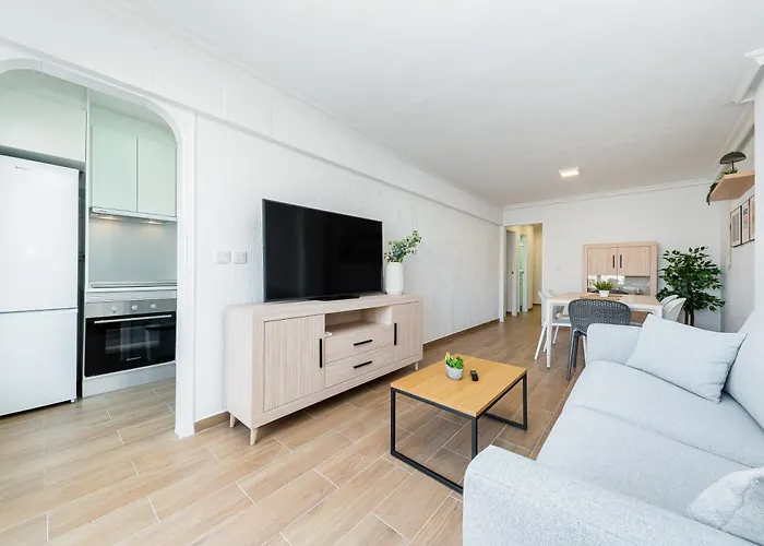 Sunrise Correos Apartman *